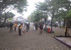 Kodim 0709/Kebumen Gaungkan Semangat Hijau, Prajurit TNI Bersama Warga Bersihkan Hutan Kota